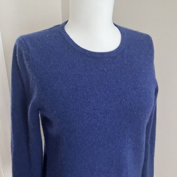 LL Bean Classic Crewneck fitted Cashmere Sweater Blue Size S quiet luxury preppy - Picture 4 of 10